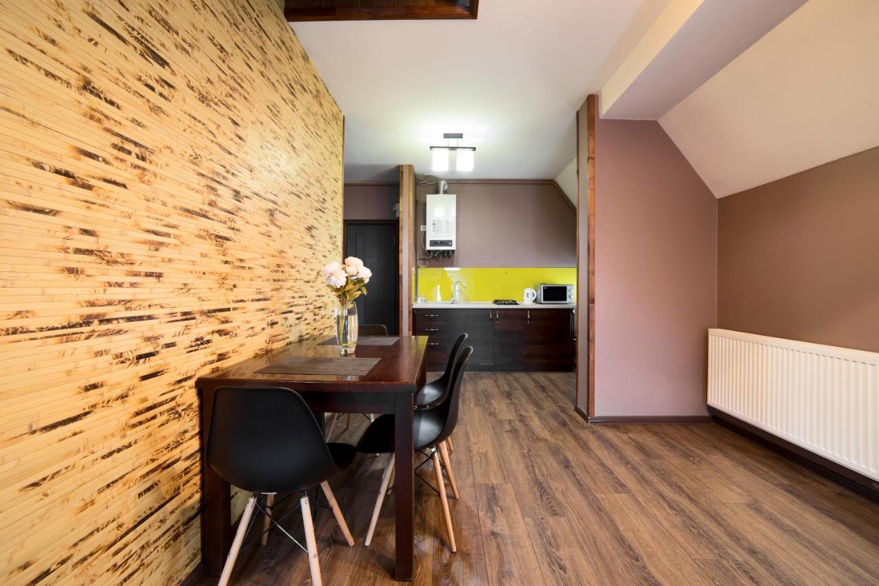 Apartments On Mitny Square Lviv Extérieur photo